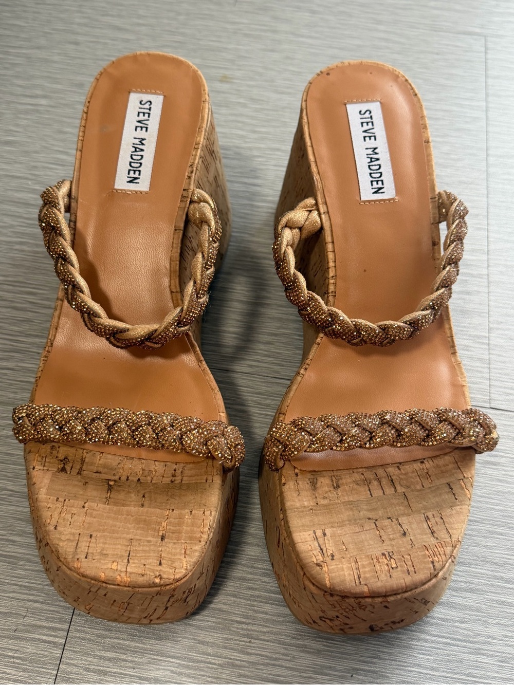 Steve Madden Danya-In Gold Wedges Size 9 NWOB - Picture 4 of 11